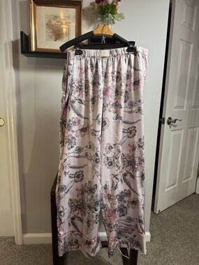 Victoria's Secret Pink Floral Satin Feel Pajama Pants